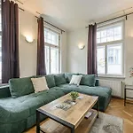 Benedikt Apartment