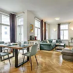 Benedikt Apartment