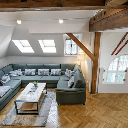 公寓 Casaneve 巴德加斯坦