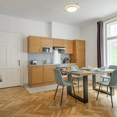 Benedikt Apartment *