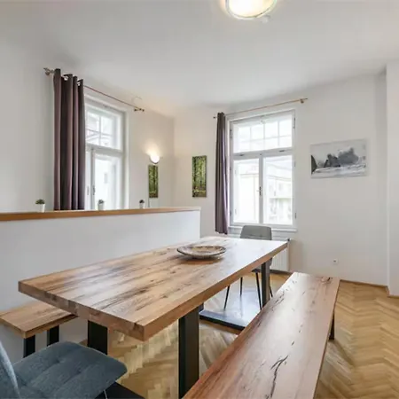 Benedikt Apartment