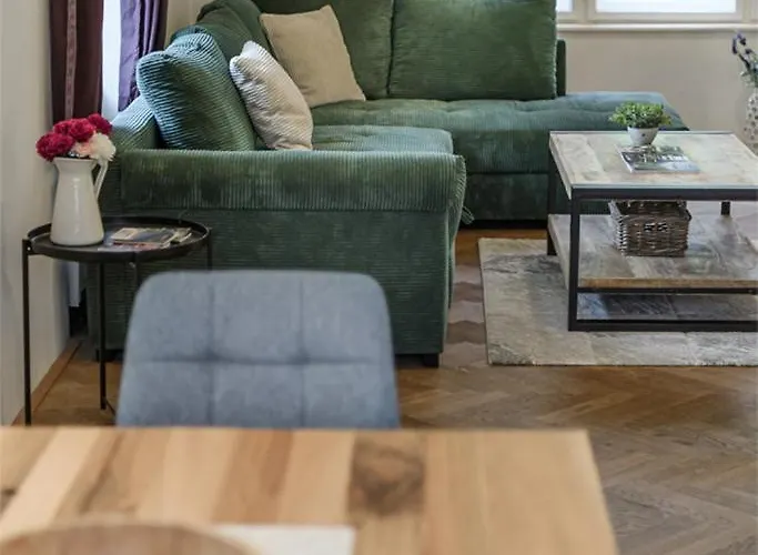 Benedikt 巴德加斯坦